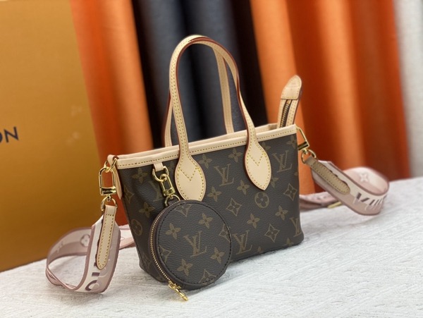 ルイヴィトンバッグ正面デザイン